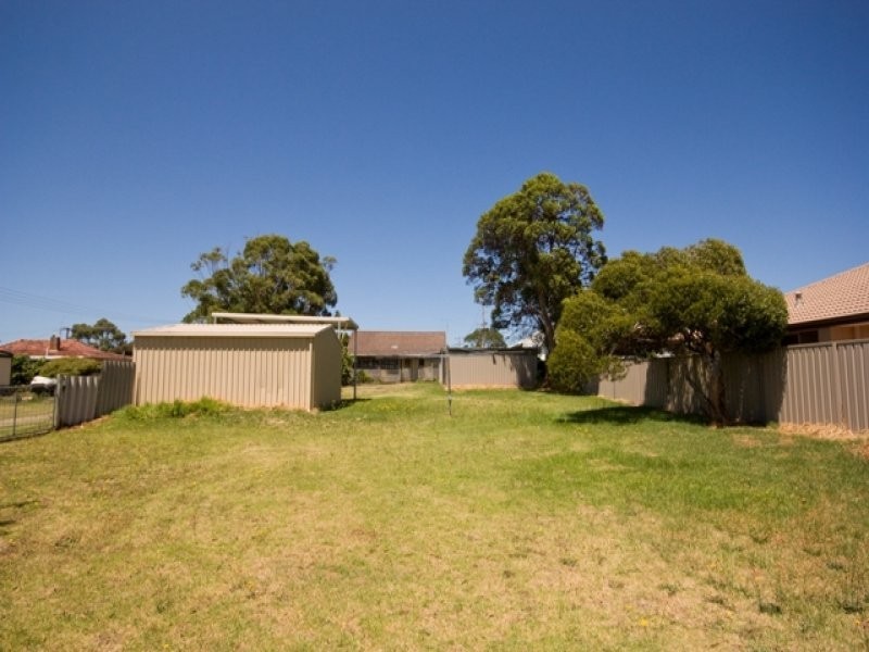 64 South Coast Highway, Orana WA 6330