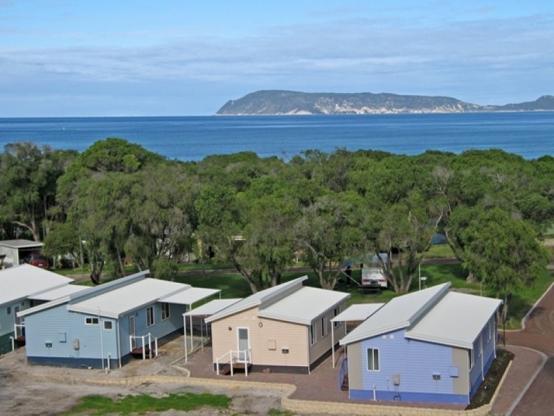 8 Medcalf Parade, Emu Point WA 6330