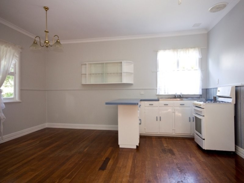 10 Boronia Street, Mount Clarence WA 6330