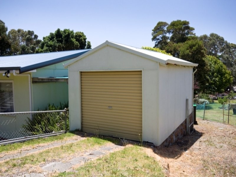 10 Boronia Street, Mount Clarence WA 6330