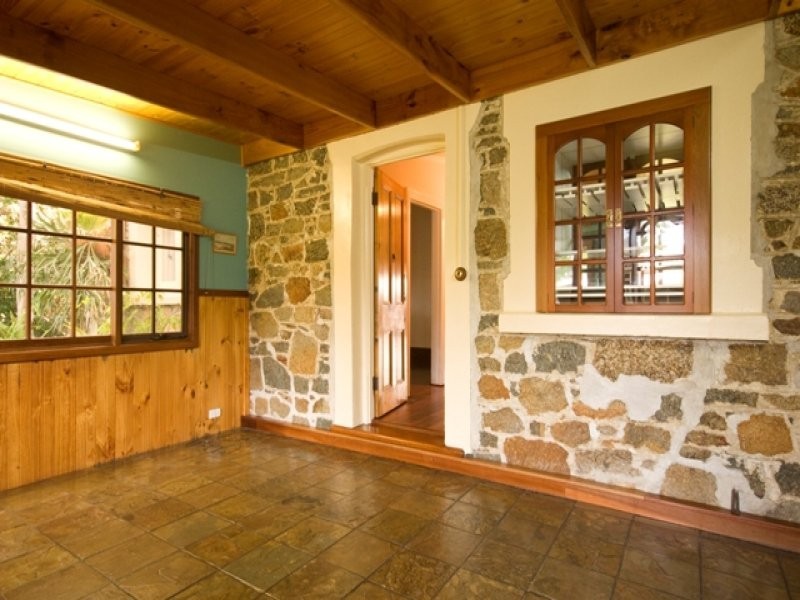 4 Symers Street, Mira Mar WA 6330