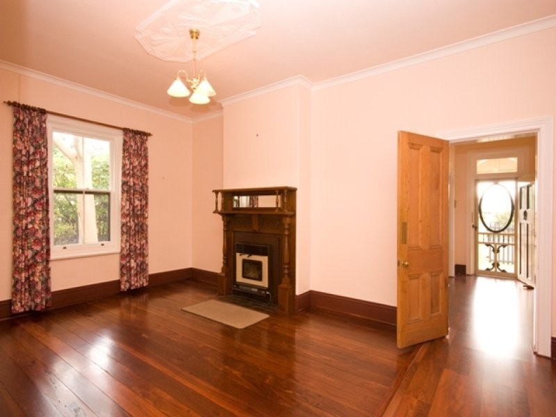 4 Symers Street, Mira Mar WA 6330