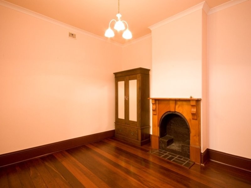 4 Symers Street, Mira Mar WA 6330