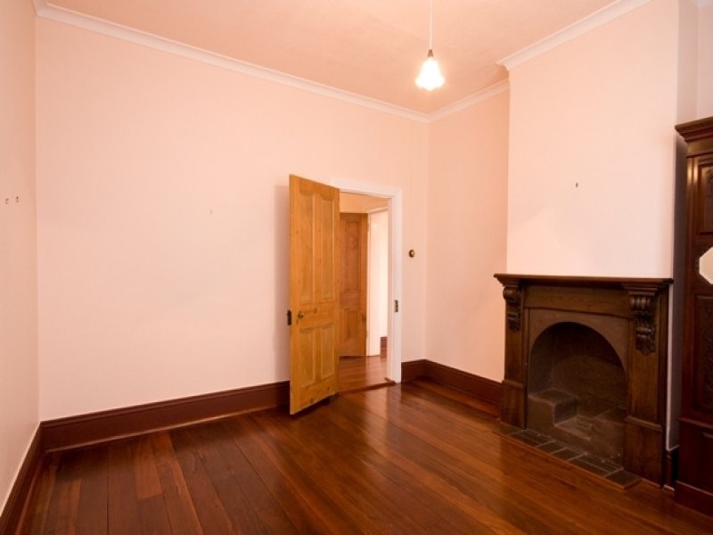 4 Symers Street, Mira Mar WA 6330