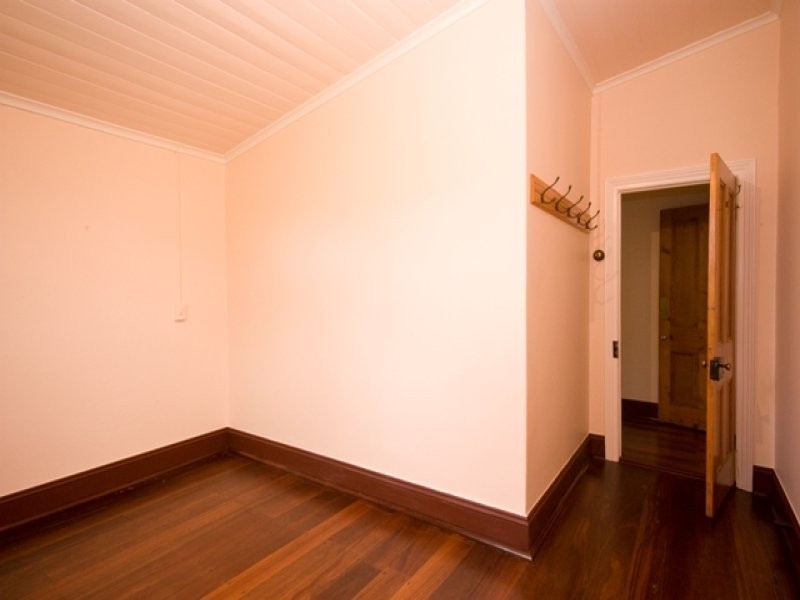 4 Symers Street, Mira Mar WA 6330