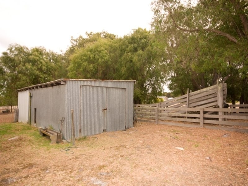 338 Bon Accord Road, Lower King WA 6330