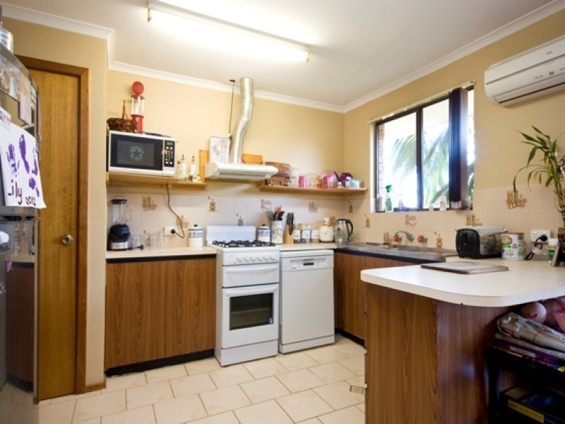 27 Sherwood Drive, Mckail WA 6330