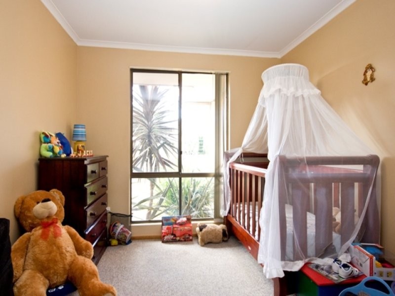 27 Sherwood Drive, Mckail WA 6330