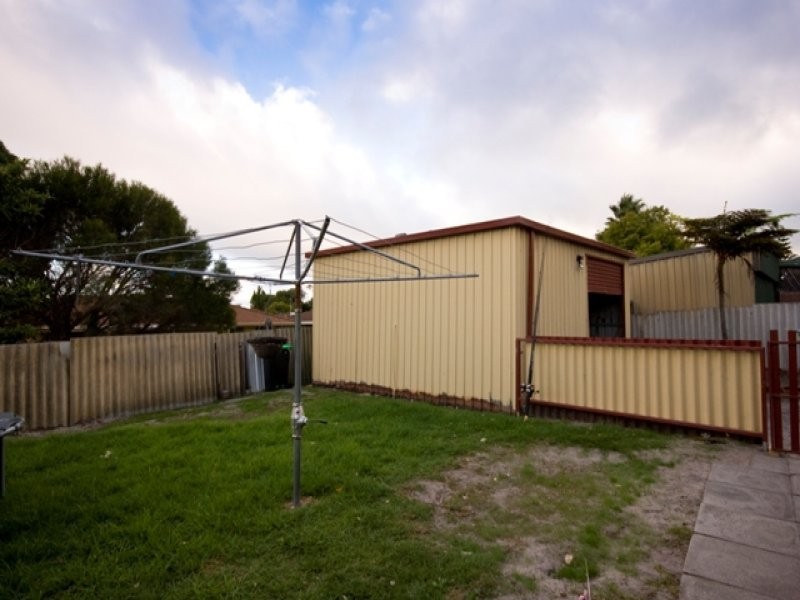 27 Sherwood Drive, Mckail WA 6330
