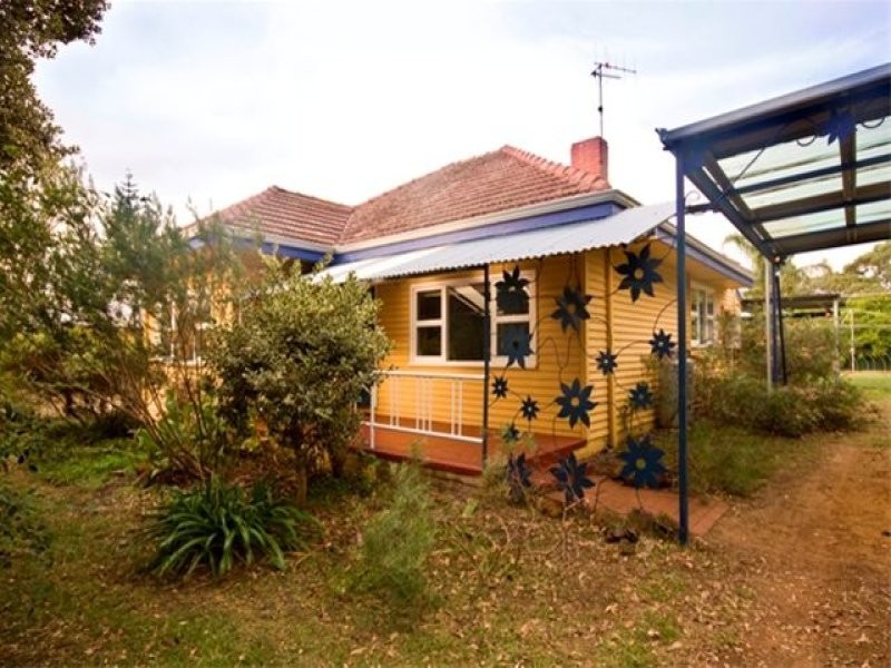 13 Balston Road, Gledhow WA 6330