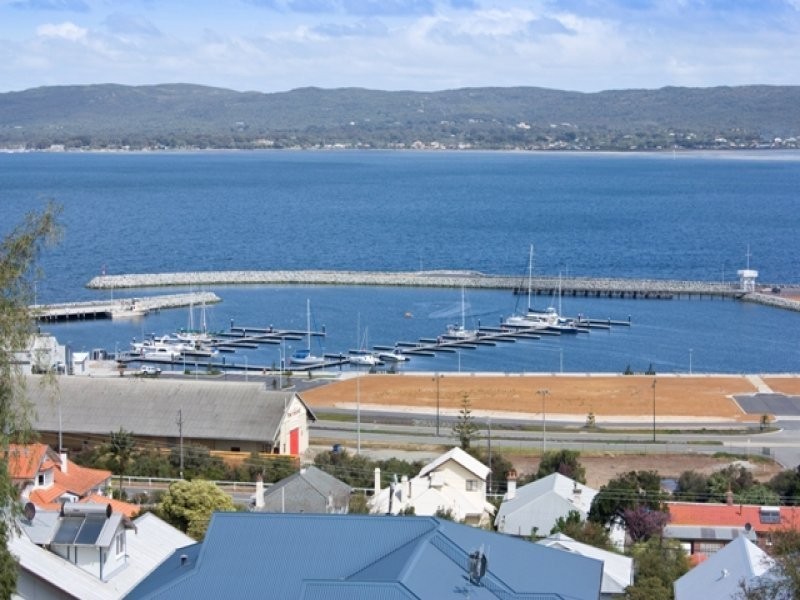 7 Earl Street, Albany WA 6330