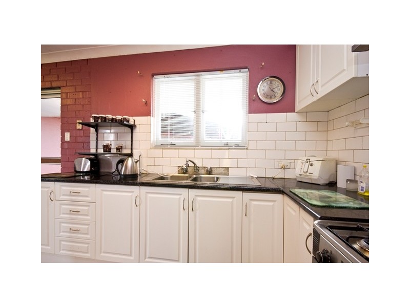 304 Wilcox Road, Redmond WA 6327