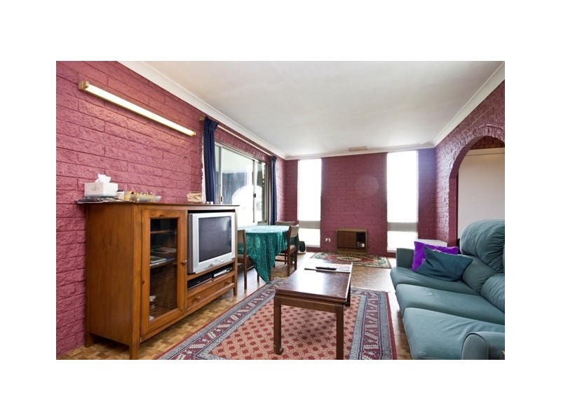 304 Wilcox Road, Redmond WA 6327