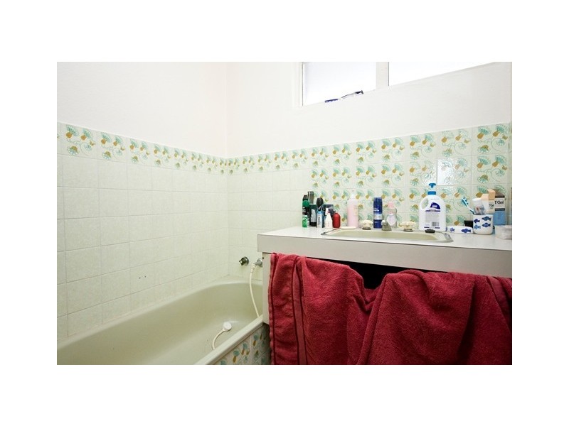 304 Wilcox Road, Redmond WA 6327