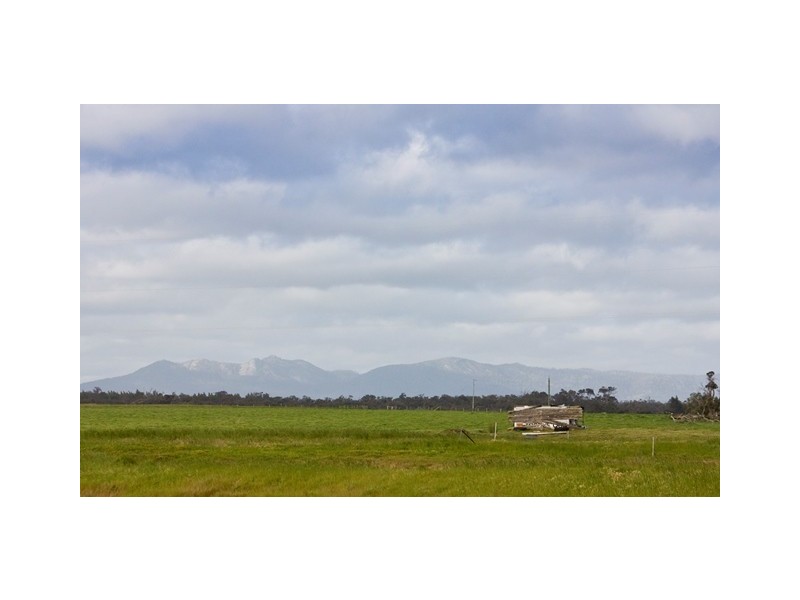 304 Wilcox Road, Redmond WA 6327