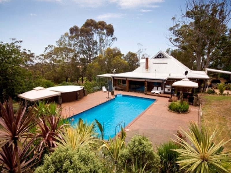 2658 Porongurup Road, Porongurup WA 6324