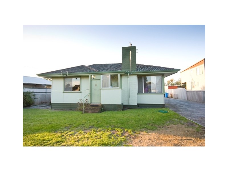 24 Angove Road, Spencer Park WA 6330