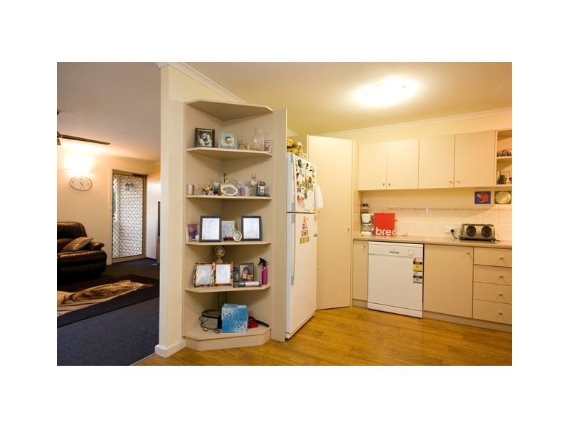 11 Turner Street, Orana WA 6330