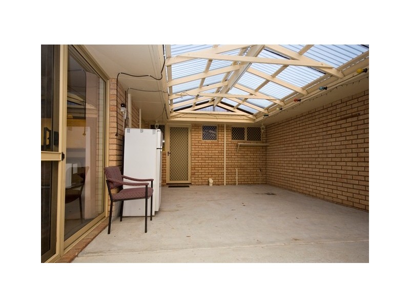 11 Turner Street, Orana WA 6330