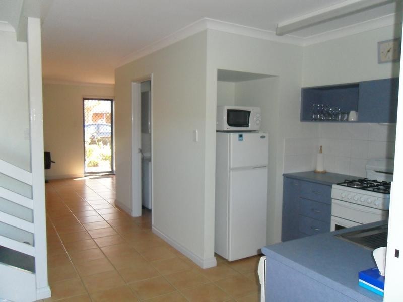 11/20 Adelaide Crescent, Middleton Beach WA 6330