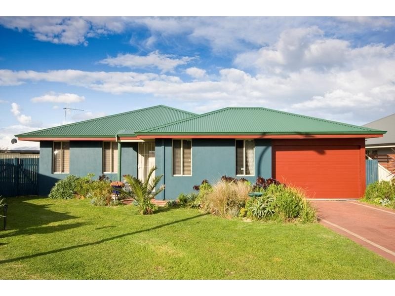 14 Stoddart Corner, Mckail WA 6330