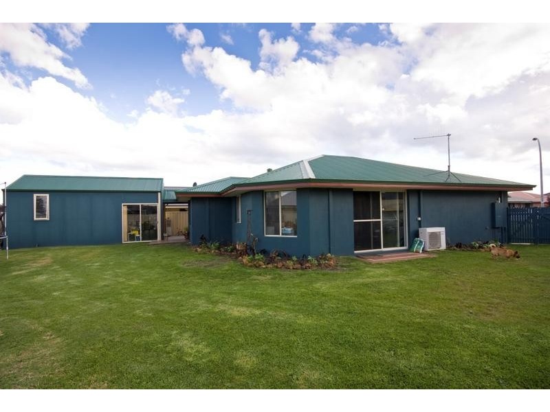 14 Stoddart Corner, Mckail WA 6330