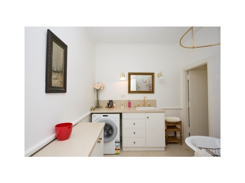 7 Camfield Street, Mount Melville WA 6330