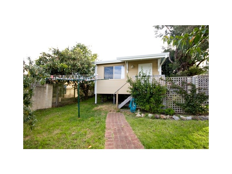 7 Camfield Street, Mount Melville WA 6330