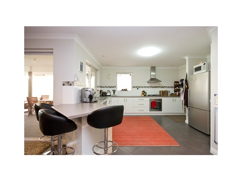 3 Stoddart Corner, Mckail WA 6330