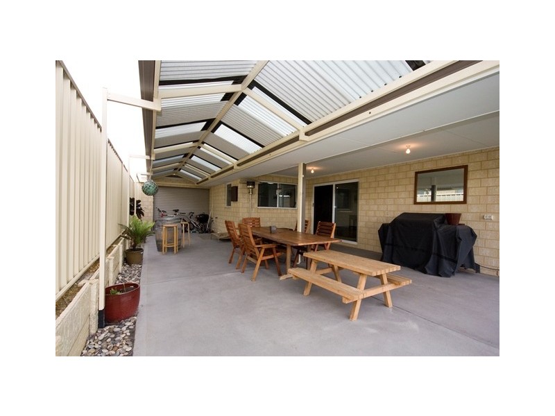 3 Stoddart Corner, Mckail WA 6330