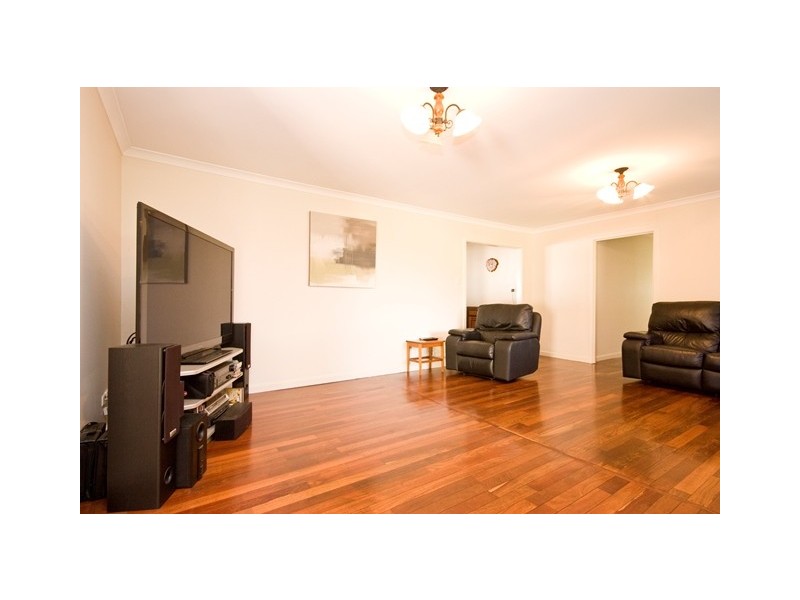 63 Robinson Road, Robinson WA 6330