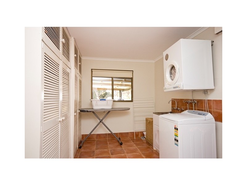 63 Robinson Road, Robinson WA 6330