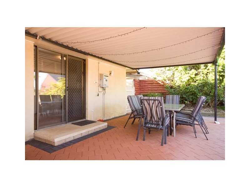 63 Robinson Road, Robinson WA 6330