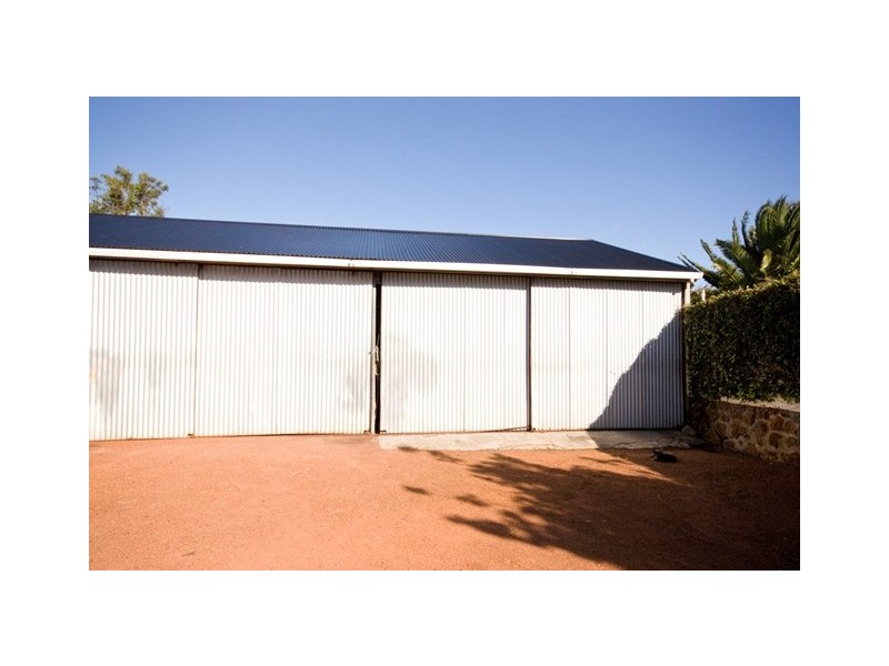 63 Robinson Road, Robinson WA 6330