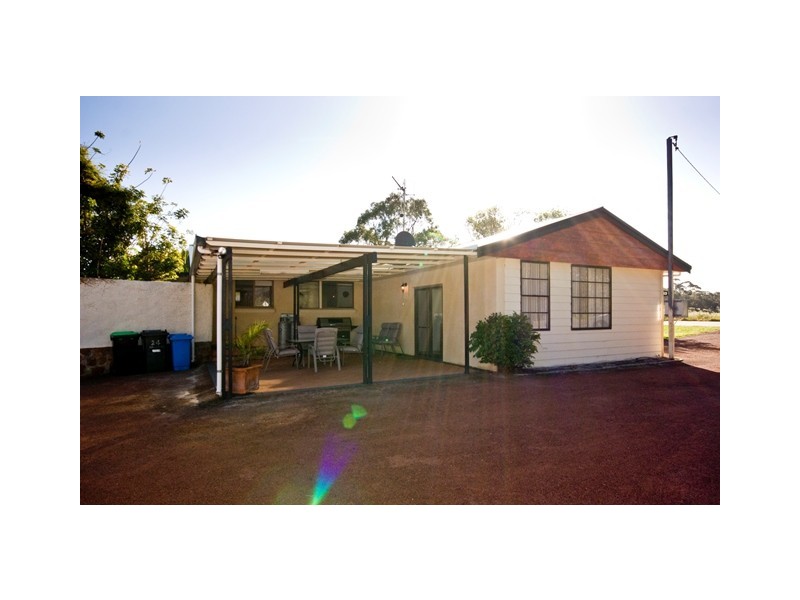 63 Robinson Road, Robinson WA 6330