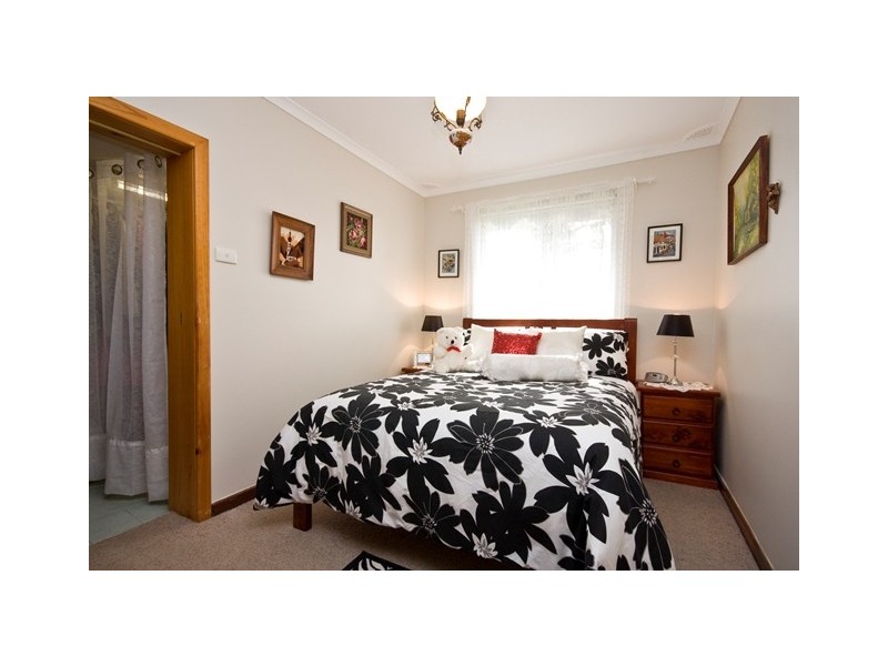 6 Bohemia Road, Yakamia WA 6330