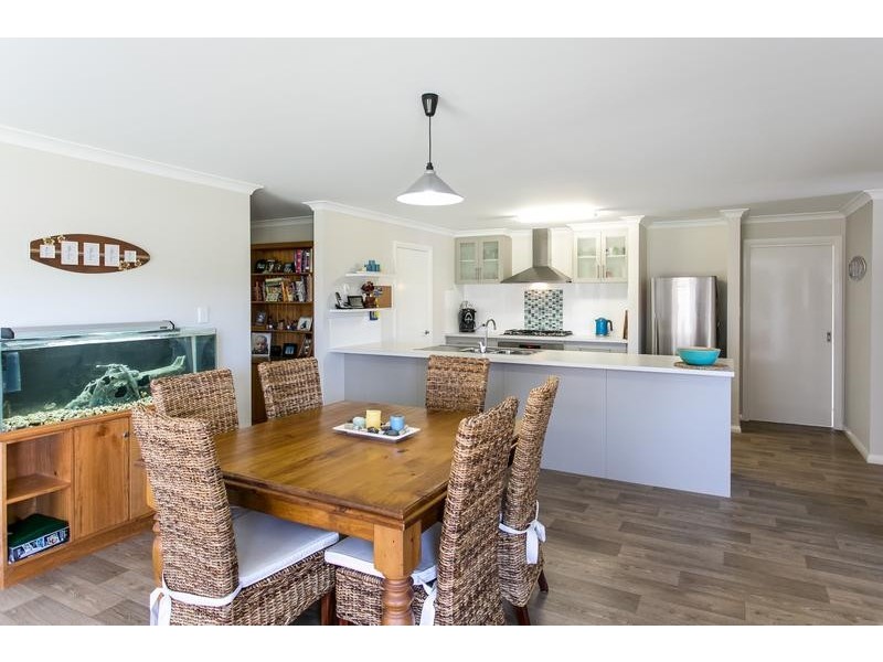 8 Satellite Close, Mckail WA 6330