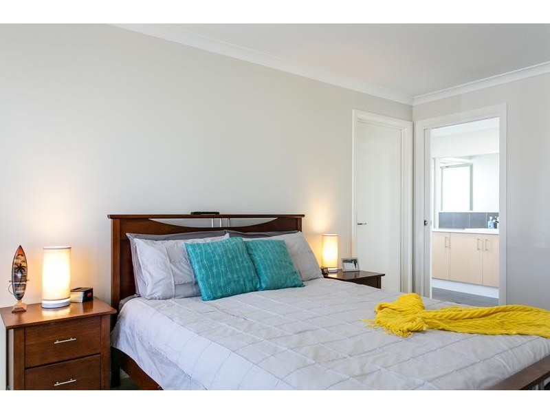 8 Satellite Close, Mckail WA 6330