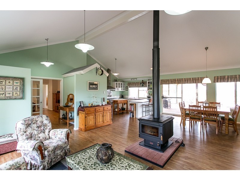 4283 Chester Pass Road, Porongurup WA 6324