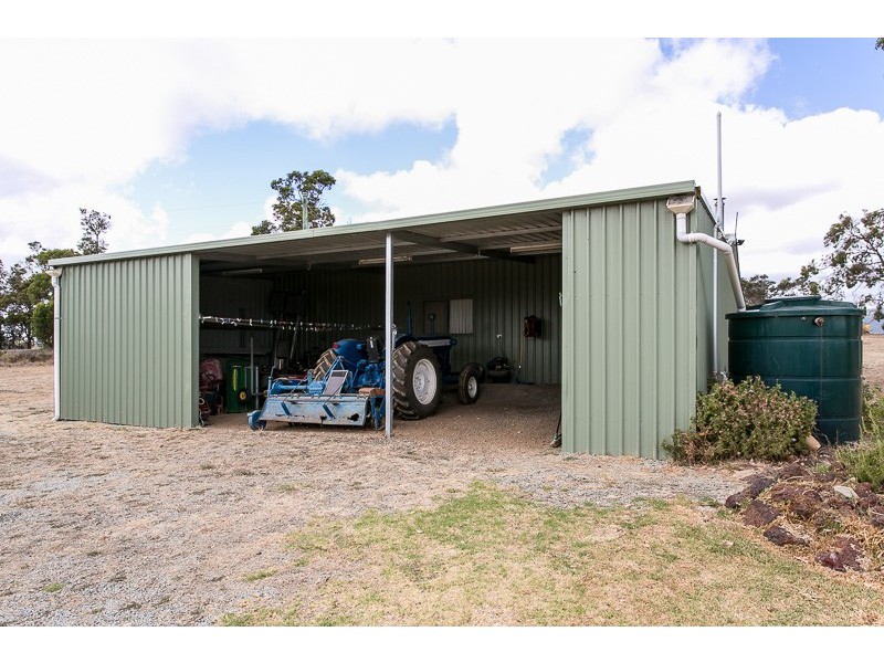 4283 Chester Pass Road, Porongurup WA 6324