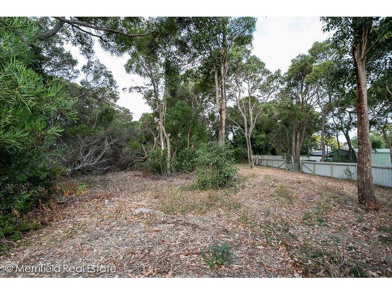 16 Burvill Street, Gledhow WA 6330