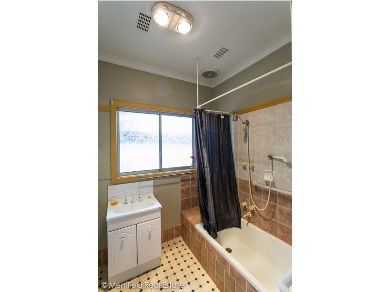 2 Lancaster Road, Mckail WA 6330