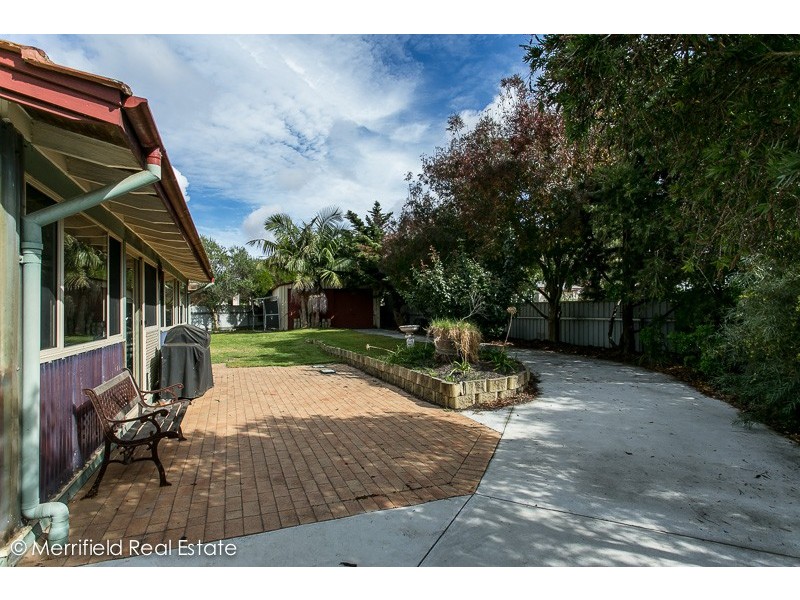 2 Lancaster Road, Mckail WA 6330