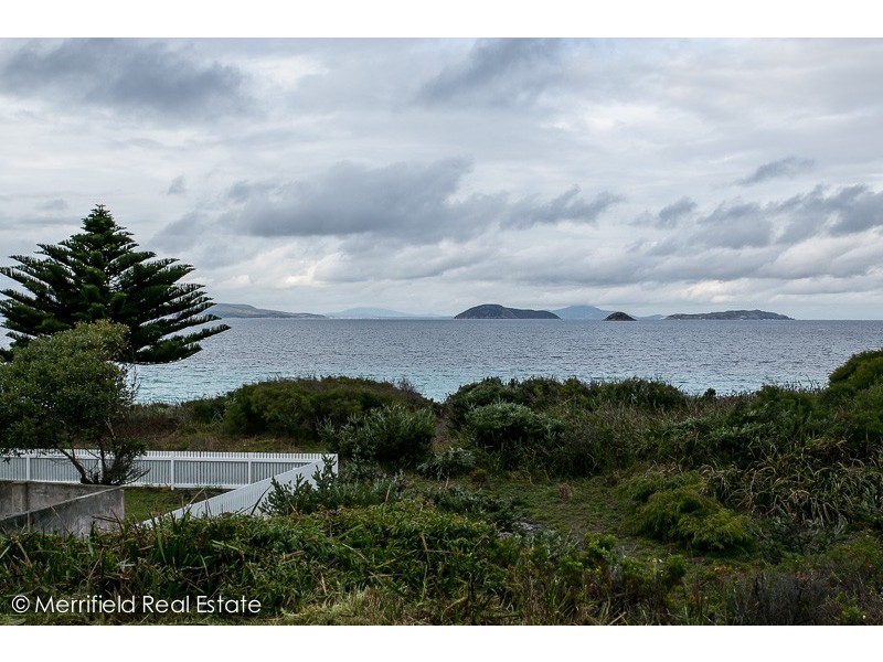 18b La Perouse Court, Goode Beach WA 6330