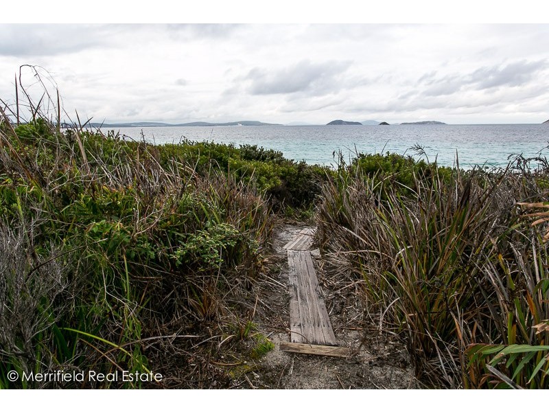 18b La Perouse Court, Goode Beach WA 6330