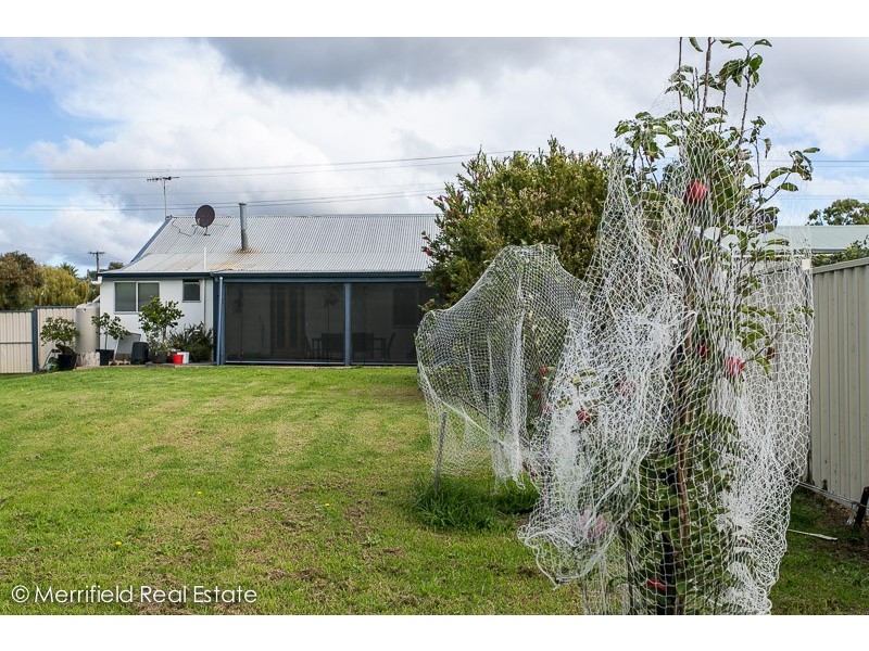 19 Edward Street, Yakamia WA 6330