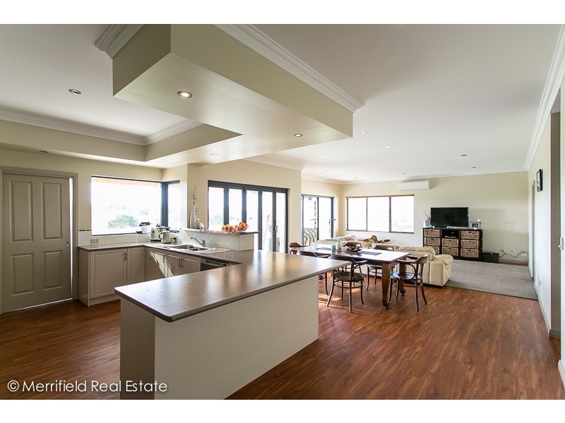 102 Randell Crescent, Warrenup WA 6330