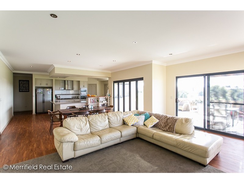 102 Randell Crescent, Warrenup WA 6330