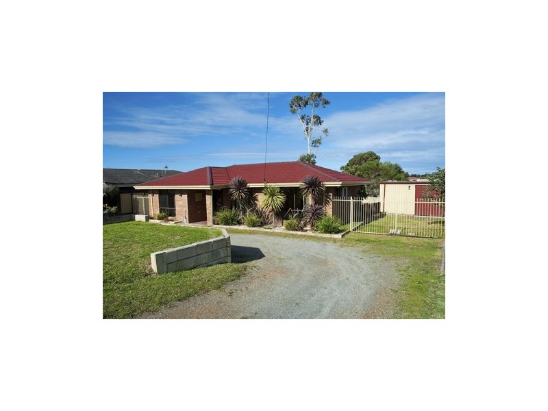 27 Sherwood Drive, Mckail WA 6330