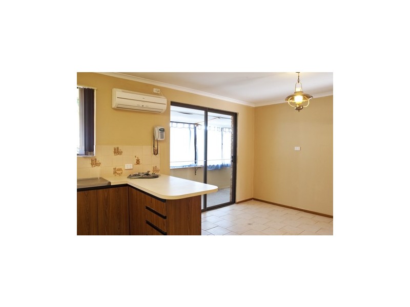 27 Sherwood Drive, Mckail WA 6330
